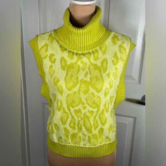 Free People Tops - Free People lime green cheetah print turtle neck sweater vest Small